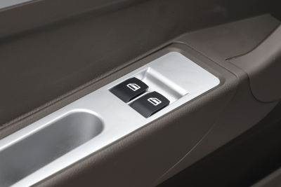 2022款 1.3L高功版精典型-内饰-图片-有驾