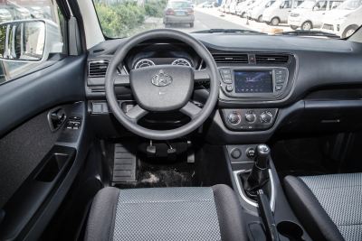 2021款 1.5L欧诺S智享版双蒸空调客车JL473QG-内饰-图片-有驾