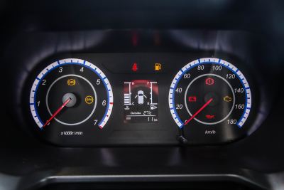 2021款 1.5L欧诺S智享版双蒸空调客车JL473QG-内饰-图片-有驾