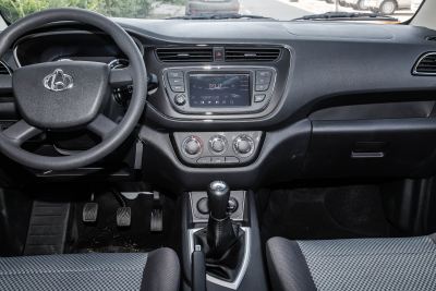 2021款 1.5L欧诺S智享版双蒸空调客车JL473QG-内饰-图片-有驾