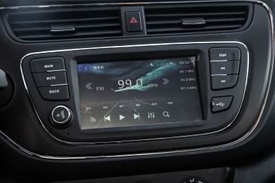 2021款 1.5L欧诺S智享版双蒸空调客车JL473QG-内饰-图片-有驾