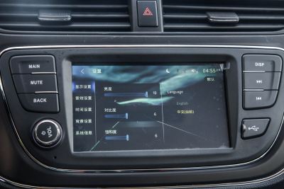 2021款 1.5L欧诺S智享版双蒸空调客车JL473QG-内饰-图片-有驾