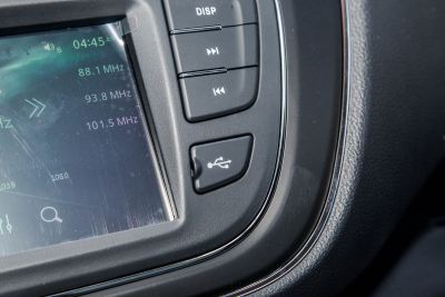 2021款 1.5L欧诺S智享版双蒸空调客车JL473QG-内饰-图片-有驾