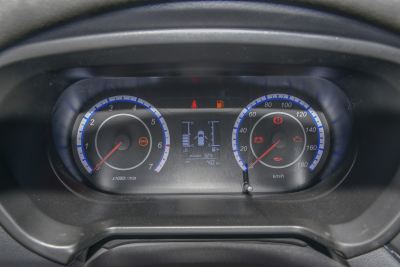 2021款 1.5L欧诺S智享版双蒸空调客车JL473QG-内饰-图片-有驾