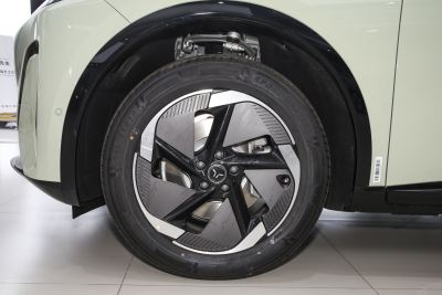 2025款 700 智选版-外观-图片-有驾