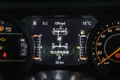 2024款 2.0T 撒哈拉四门版-内饰-图片-有驾
