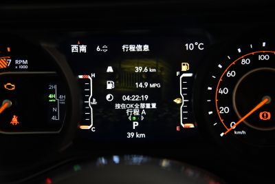 2024款 2.0T 撒哈拉四门版-内饰-图片-有驾