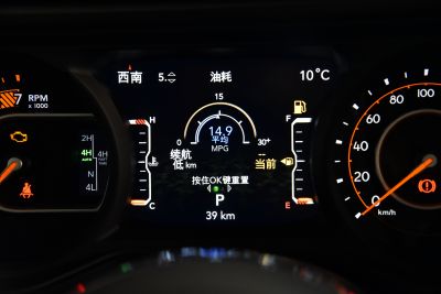 2024款 2.0T 撒哈拉四门版-内饰-图片-有驾