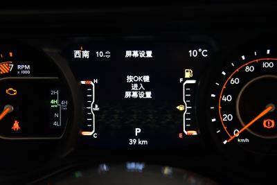 2024款 2.0T 撒哈拉四门版-内饰-图片-有驾
