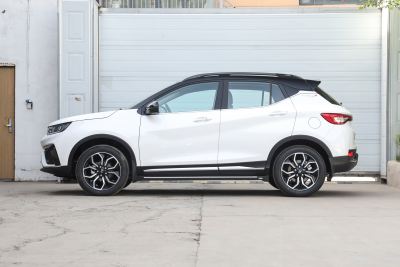 2021款 1.5T CVT尊贵型-外观-图片-有驾