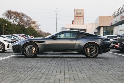 2025款 4.0T V8 Coupe-外观-图片-有驾