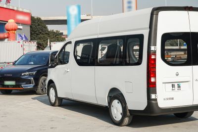 2025款 速运舱 宁德时代53kwh 长轴高顶精英型 6座-外观-图片-有驾