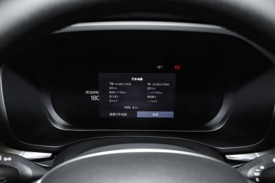 2025款 B5 四驱智逸豪华版-内饰-图片-有驾
