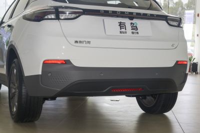 2022款 400KM 出行版-外观-图片-有驾