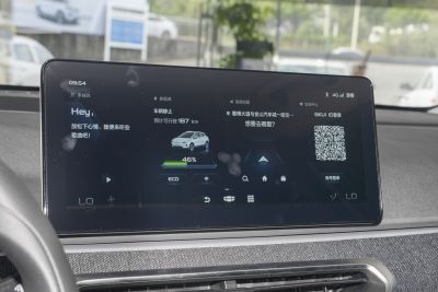 2022款 400KM 出行版-内饰-图片-有驾