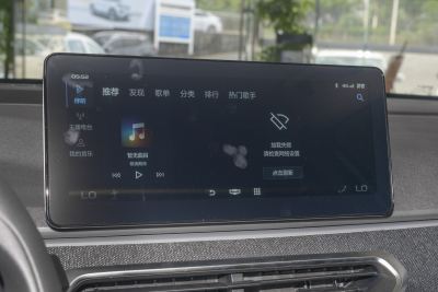 2022款 400KM 出行版-内饰-图片-有驾