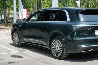 2025款 增程 Ultra版 53.4kWh 6座版-外观-图片-有驾
