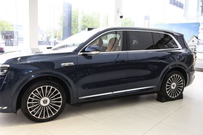 2025款 增程 Ultra版 53.4kWh 6座版-外观-图片-有驾