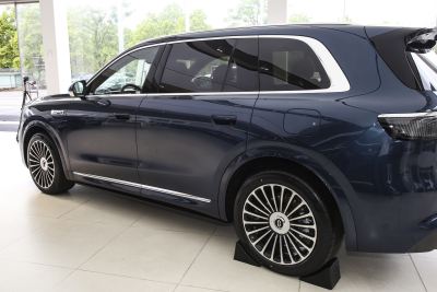 2025款 增程 Ultra版 53.4kWh 6座版-外观-图片-有驾