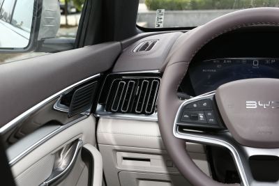 2025款 EV 605km 旗舰型-内饰-图片-有驾