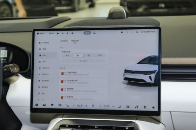2025款 四驱智驾版 75kWh-内饰-图片-有驾