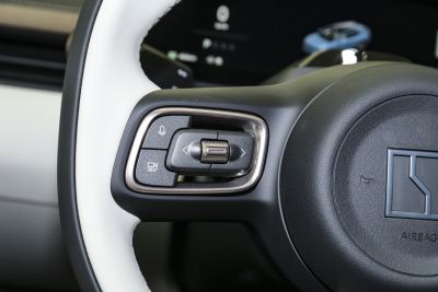 2025款 四驱智驾版 75kWh-内饰-图片-有驾