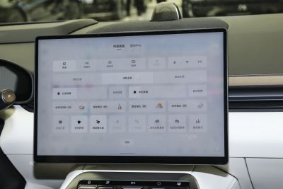 2025款 四驱智驾版 75kWh-内饰-图片-有驾
