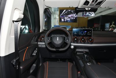 2021款 1.5T 两驱元气橙版-内饰-图片-有驾