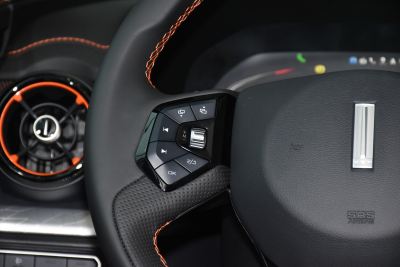 2021款 1.5T 两驱元气橙版-内饰-图片-有驾