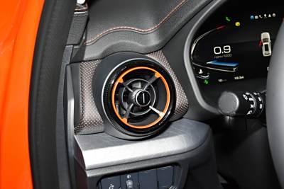 2021款 1.5T 两驱元气橙版-内饰-图片-有驾