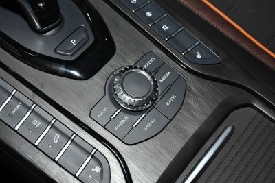 2021款 1.5T 两驱元气橙版-内饰-图片-有驾