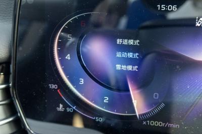 2025款 2.0T 四驱玄影版-内饰-图片-有驾 2025款 2.0T 四驱玄影版-内饰-图片-有驾