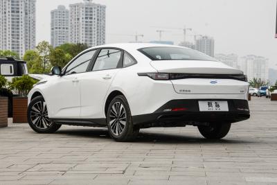 2025款 标准版-外观-图片-有驾