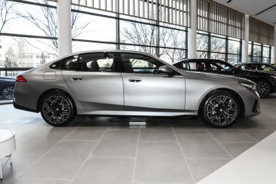 2026款 530Li 尊享型 M运动套装-外观-图片-有驾