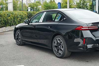 2026款 530Li 尊享型 M运动套装-外观-图片-有驾