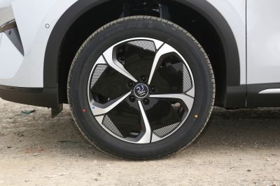 2025款 智驾版 510KM 超越型-外观-图片-有驾