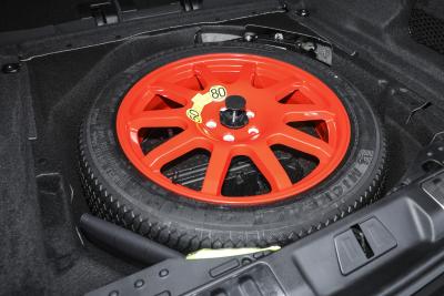 2025款 4.4 V8 SV Edition Two-外观-图片-有驾