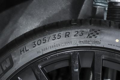2025款 4.4 V8 SV Edition Two-外观-图片-有驾