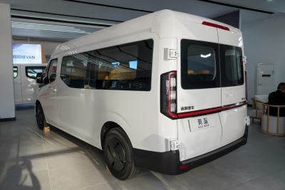 2025款 悦程版中轴高顶83kWh-外观-图片-有驾