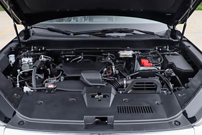 2025款 240TURBO 两驱基本型 5座-外观-图片-有驾
