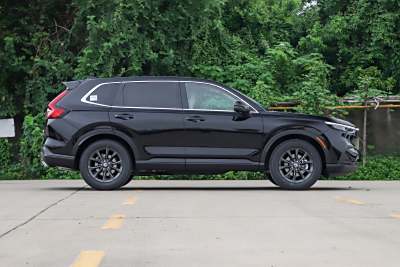 2025款 240TURBO 两驱基本型 5座-外观-图片-有驾