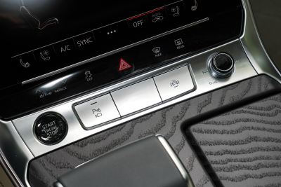 2025款 改款 55 TFSI quattro 旗舰动感型-内饰-图片-有驾
