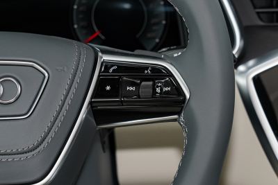 2025款 改款 55 TFSI quattro 旗舰动感型-内饰-图片-有驾