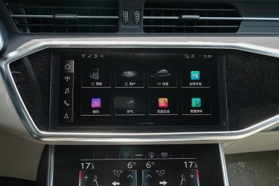 2025款 改款 55 TFSI quattro 旗舰动感型-内饰-图片-有驾