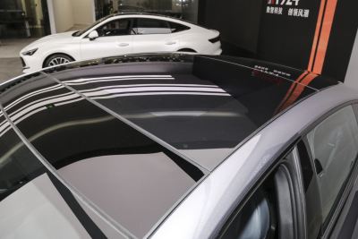 2025款 2.0T 405 AT奢享版-外观-图片-有驾