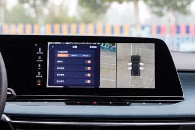 2025款 2.0T 405 AT奢享版-内饰-图片-有驾