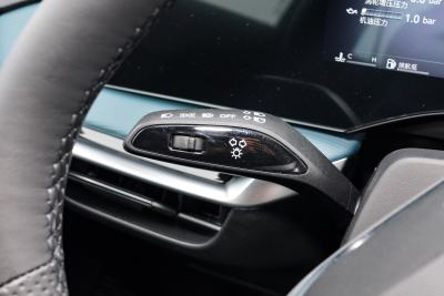 2025款 2.0T 405 AT奢享版-内饰-图片-有驾