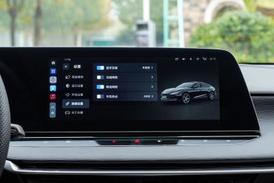 2025款 2.0T 405 AT奢享版-内饰-图片-有驾