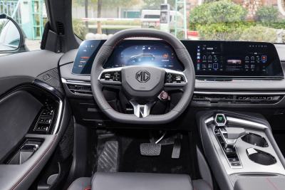 2025款 2.0T 405 AT奢享版-内饰-图片-有驾