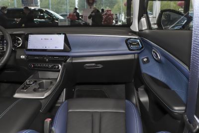 2023款 影速 270T R-STYLE版-内饰-图片-有驾